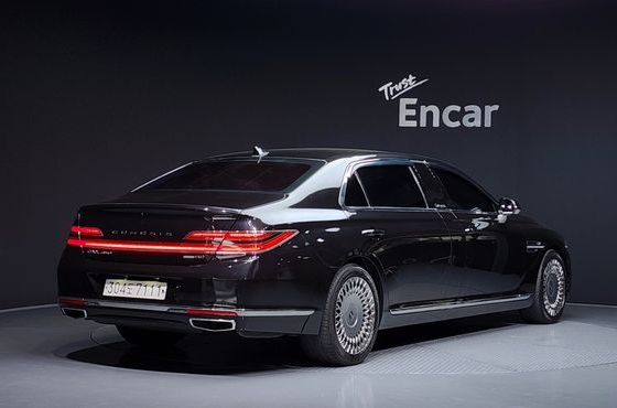 Genesis G90 5.0 AWD Limousine Prestige — пробег 111 229 км — фото 2 из 5