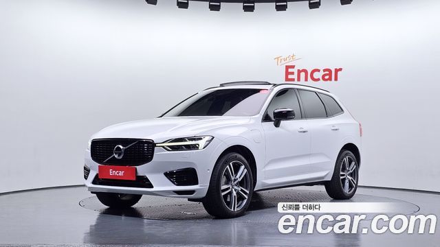 Volvo XC60 T8 R-Design — пробег 40 048 км — фото 1 из 5