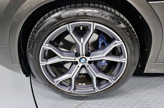 BMW X6 xDrive40i M Sport — пробег 19 481 км — фото 5 из 5