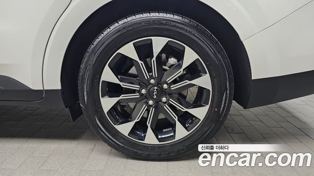 Kia Carnival 9-Seater Prestige — пробег 66 345 км — фото 5 из 5