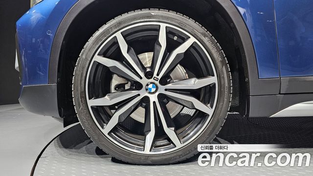 BMW X1 xDrive 20i xLine — пробег 39 219 км — фото 5 из 5