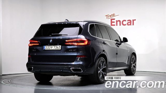 BMW X5 xDrive 40i M Sport — пробег 136 935 км — фото 2 из 5