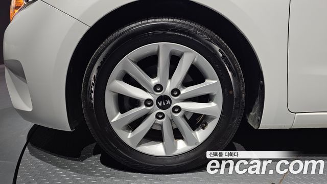 Kia K3 из Кореи Encar