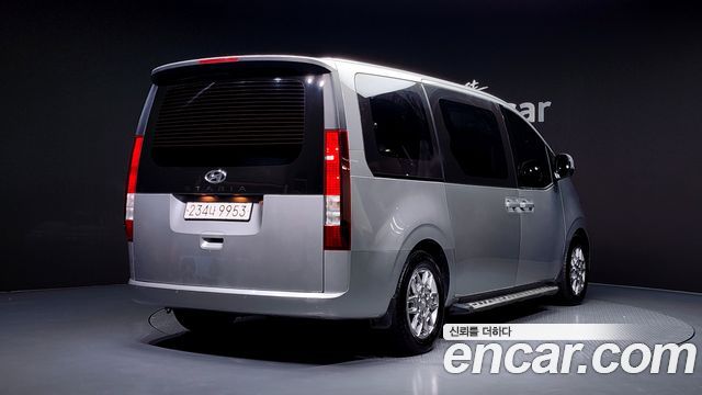 Hyundai Staria Tourer 9-Seater Modern — пробег 98 630 км — фото 2 из 5