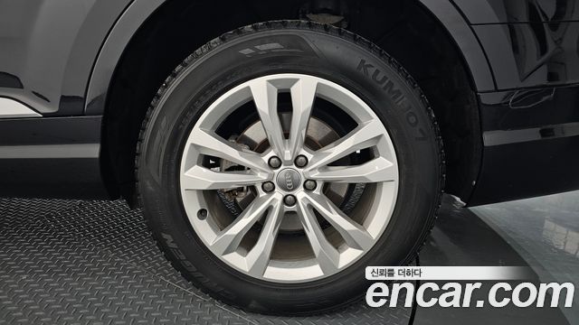 Audi Q7 из Кореи Encar