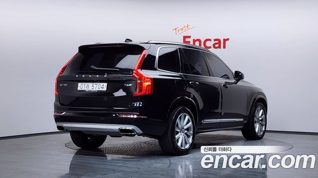Volvo XC90 T6 Inscription — пробег 80 347 км — фото 2 из 5