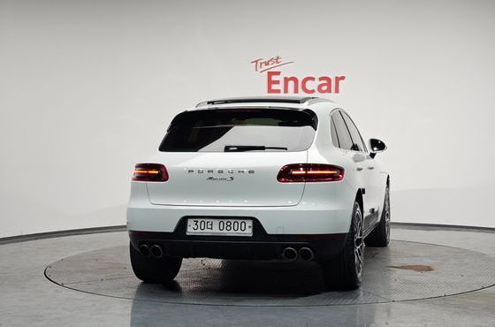 Porsche Macan 3.0 S Diesel 95B — пробег 109 731 км — фото 4 из 5