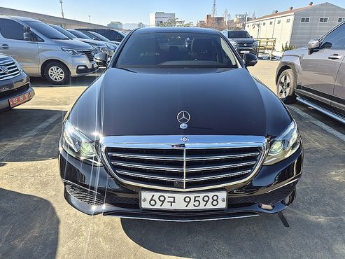 Mercedes-Benz E-Class E300 4MATIC Exclusive — пробег 85 495 км — фото 3 из 5