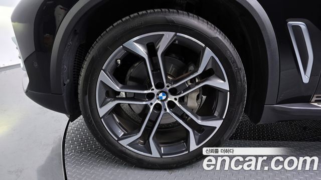 BMW X5 xDrive 30d xLine — пробег 24 658 км — фото 5 из 5