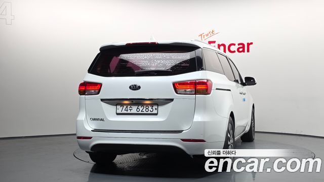 Kia Carnival из Кореи Encar