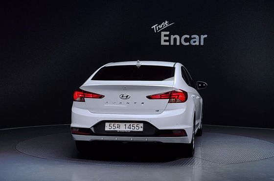 Hyundai AVANTE 1.6 Smart — пробег 14 977 км — фото 4 из 5