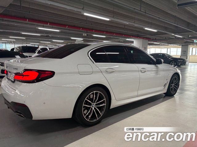 BMW 5-Series 520i M Sport — пробег 80 429 км — фото 2 из 5