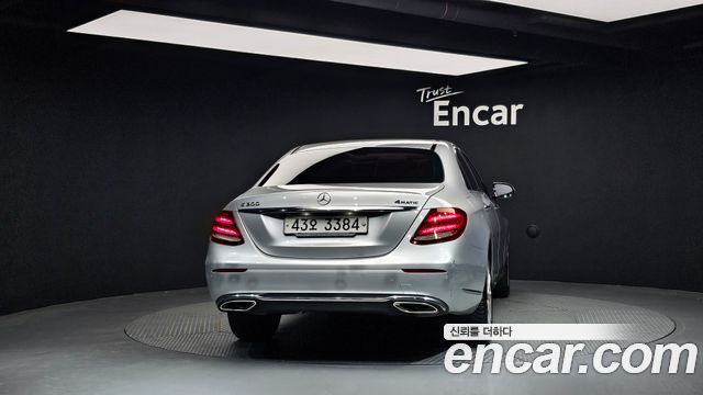 Mercedes-Benz E-Class из Кореи Encar