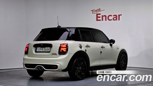 Mini Cooper из Кореи Encar