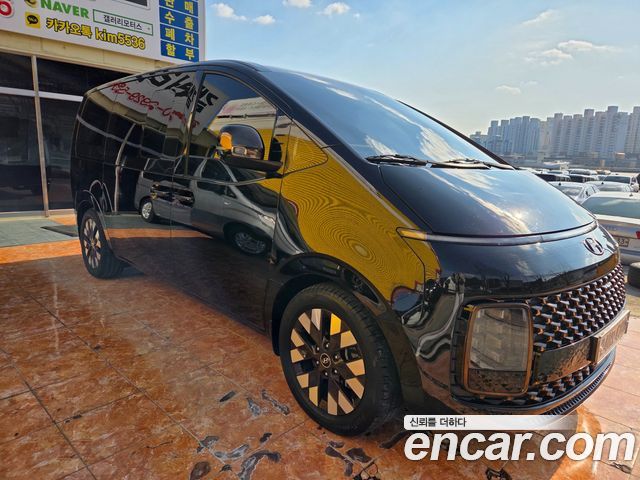 Hyundai Staria 4WD Lounge 9-Seater Inspiration — пробег 86 325 км — фото 2 из 5