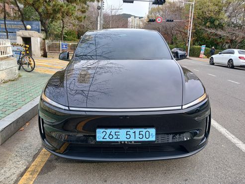 Tesla Model Y RWD — пробег 765 км — фото 1 из 5