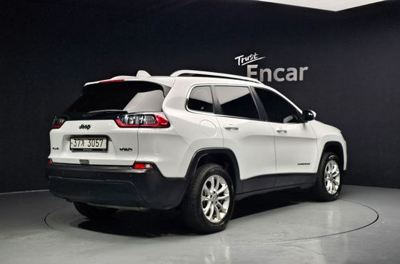 Jeep Cherokee 2.4 Longitude AWD — пробег 102 099 км — фото 2 из 5