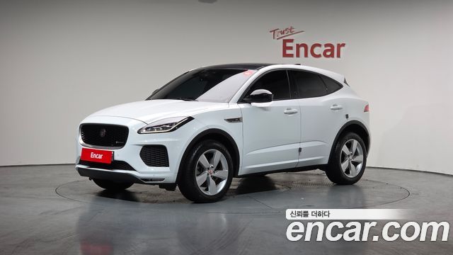 Jaguar E-PACE R250 R-Dynamic SE — пробег 32 889 км — фото 1 из 5