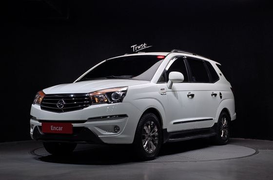 Ssangyong KORANDO 4WD TX 9-seater — пробег 114 374 км — фото 1 из 5