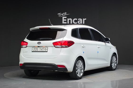 Kia Carens 1.7 VGT Luxury — пробег 179 053 км — фото 2 из 5