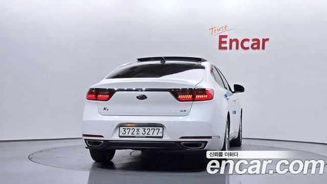 Kia K7 из Кореи Encar