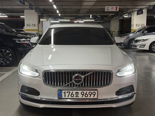 Volvo S90 B5 Ultimate Bright — пробег 74 000 км — фото 1 из 5