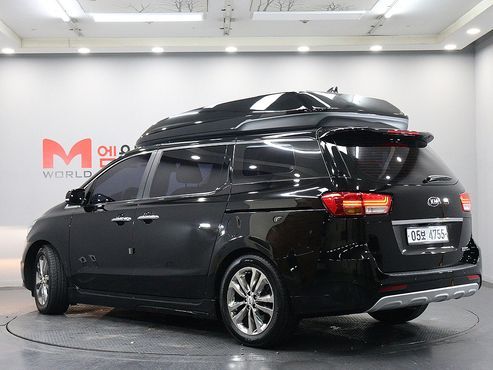 Kia Carnival 9-seater Hi-Limousine Noblesse — пробег 173 000 км — фото 3 из 5