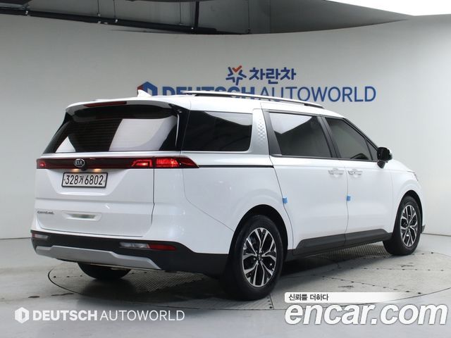 Kia Carnival из Кореи Encar