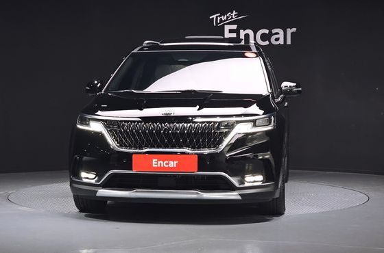 Kia Carnival 7-Seater Signature — пробег 49 820 км — фото 3 из 5