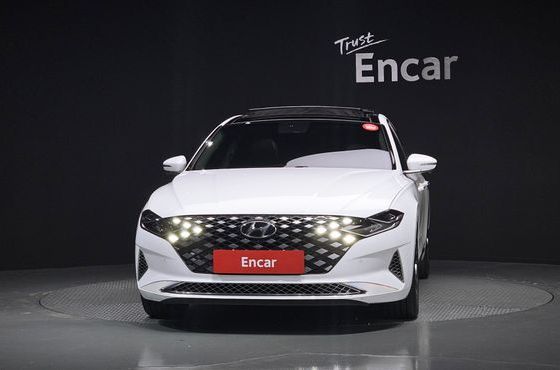 Hyundai Grandeur 2.5 Calligraphy — пробег 74 704 км — фото 3 из 5