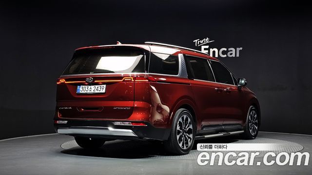 Kia Carnival из Кореи Encar