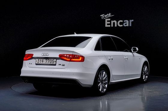Audi A4 35 TDI Quattro Dynamic B8 — пробег 128 991 км — фото 2 из 5