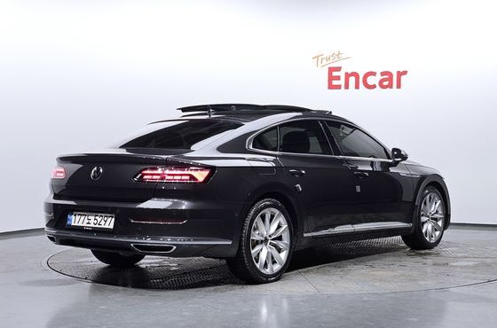 Volkswagen Arteon 2.0 TDI Prestige — пробег 50 370 км — фото 2 из 5
