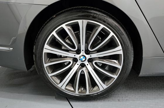 BMW 7-Series 750Li xDrive — пробег 122 786 км — фото 5 из 5