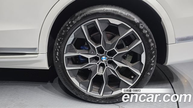 BMW X7 xDrive 40i M Sport 6STR — пробег 8 331 км — фото 5 из 5