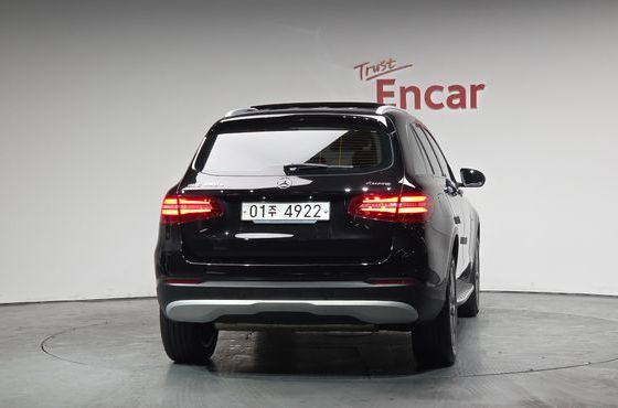 Mercedes-Benz GLC-Class GLC350e 4MATIC Premium — пробег 66 347 км — фото 4 из 5
