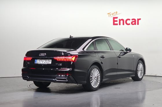 Audi A6 45 TFSI Quattro Premium — пробег 224 473 км — фото 2 из 5