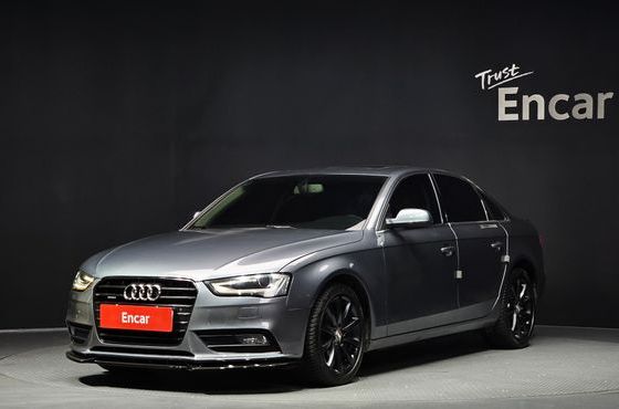 Audi A4 30 TDI Dynamic B8 — пробег 111 369 км — фото 1 из 5