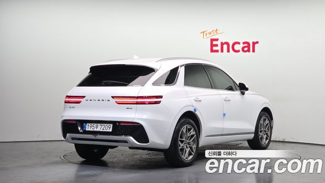 Genesis GV70 из Кореи Encar