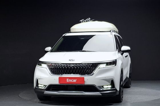 Kia Carnival 9-Seater Signature — пробег 133 210 км — фото 3 из 5