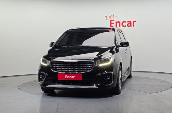 Kia Carnival Gasoline 9-Seater Prestige — пробег 71 420 км — фото 3 из 5