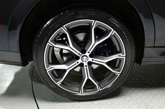 BMW X6 xDrive40i M Sport — пробег 71 074 км — фото 5 из 5