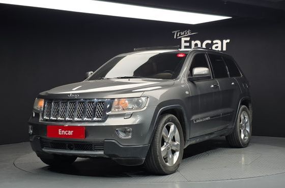 Jeep Cherokee 3.0 Diesel Overland WK2 — пробег 226 599 км — фото 1 из 5