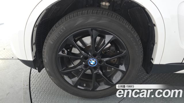 BMW X5 xDrive 40e iPerformance — пробег 65 929 км — фото 5 из 5