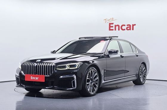 BMW 7-Series 740Li xDrive M Sport Package — пробег 62 205 км — фото 1 из 5