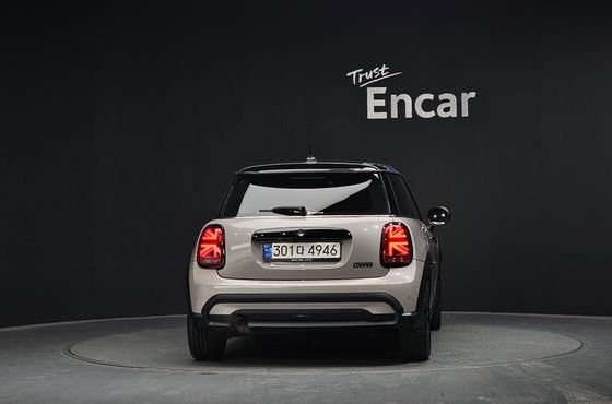 Mini Cooper Gen Z Edition 3rd — пробег 50 581 км — фото 4 из 5