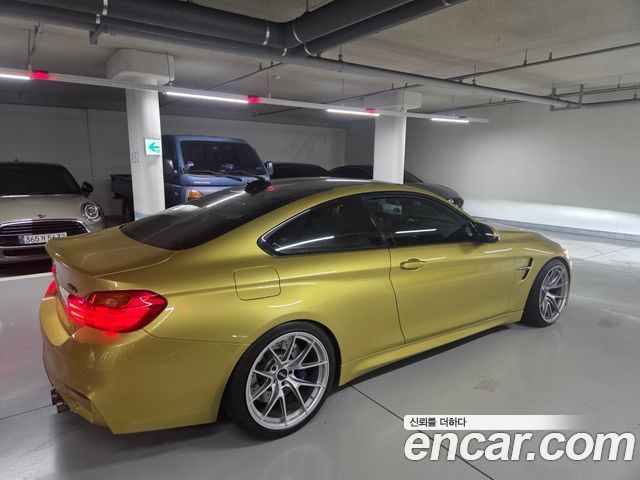 BMW M4 M4 Coupe PERFORMANCE SILENCE EDITION — пробег 80 136 км — фото 4 из 5