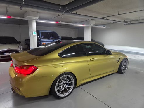 BMW M4 M4 Coupe PERFORMANCE SILENCE EDITION — пробег 80 136 км — фото 4 из 5