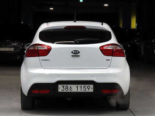 Kia pride 1.6 GDI Hatchback Luxury — пробег 101 079 км — фото 3 из 5