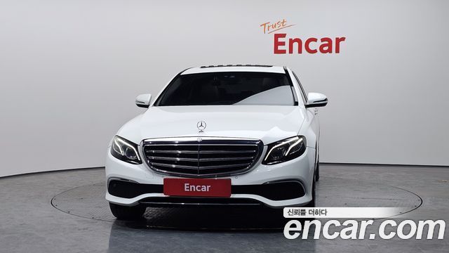 Mercedes-Benz E-Class из Кореи Encar